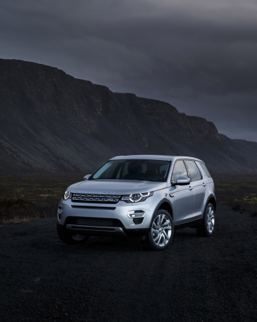 Land-Rover-Discovery-Sport-in-Iceland-Indus-Silver-13