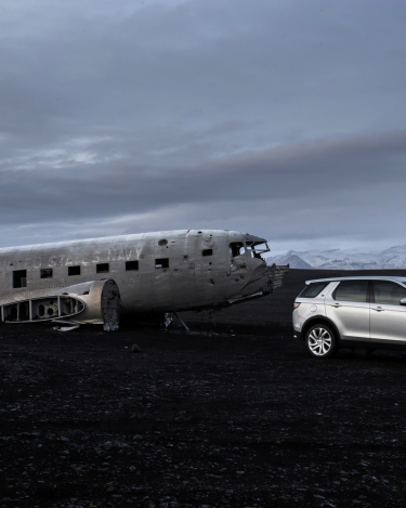 Land-Rover-Discovery-Sport-in-Iceland-Indus-Silver-3