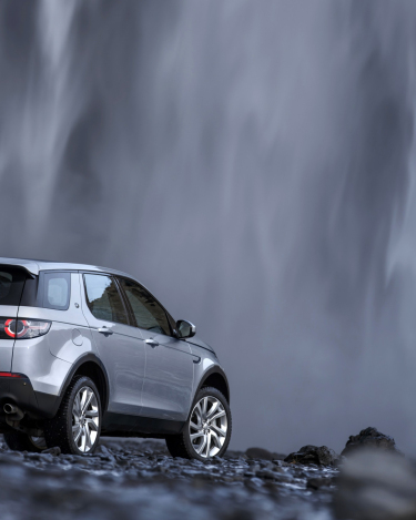 Land-Rover-Discovery-Sport-in-Iceland-Indus-Silver-9