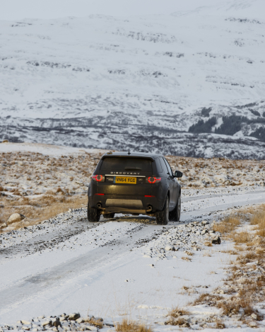 Land-Rover-Discovery-Sport-in-Iceland-Media-Drive-80