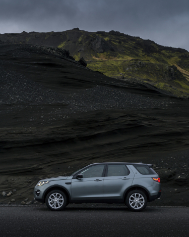 Land-Rover-Discovery-Sport-in-Iceland-Scotia-Green-7