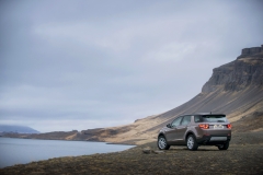 Land-Rover-Discovery-Sport-in-Iceland-Kaikoura-Stone-12
