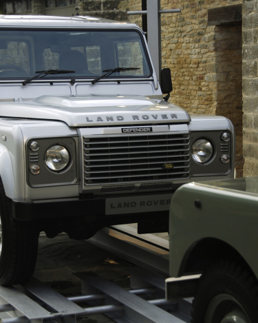 Land-Rovers-10
