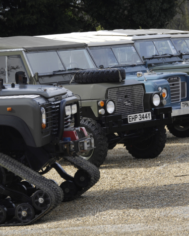 Land-Rovers-15