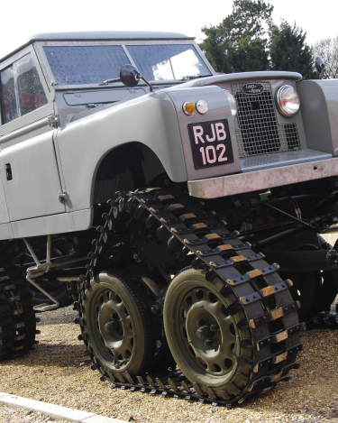 Land-Rovers-19