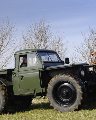 Land-Rovers-32