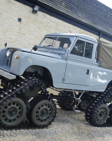 Land-Rovers-66