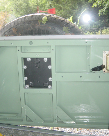 Land-Rover-Interior-2007-10-04-Acetone-Dynamat-10