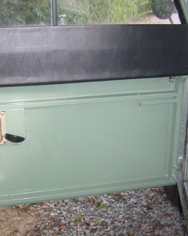 Land-Rover-Interior-2007-10-04-Acetone-Dynamat-11