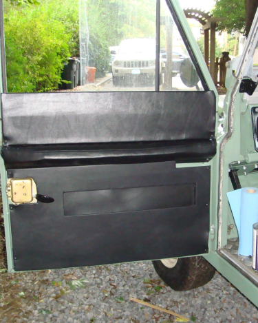 Land-Rover-Interior-012