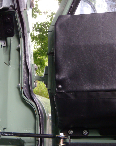 Land-Rover-Interior-065
