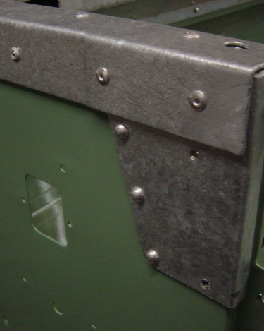 Land-Rover-Series-IIA-Day-100-Galvanized-Trim-Installed-7