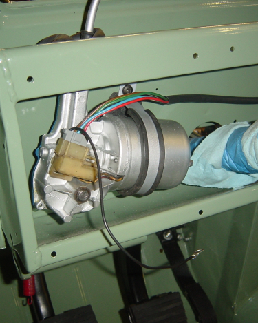 Land-Rover-Series-IIA-Day-110-Bed-Trim-Alternator-Harness-Heat-Box-20