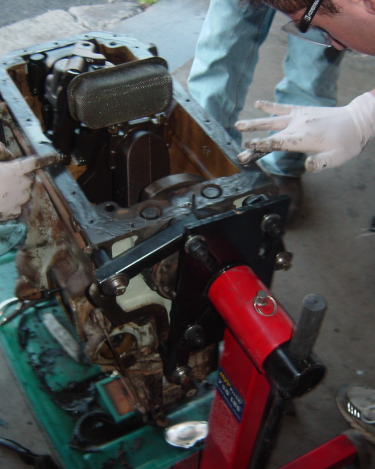 Land-Rover-Series-IIA-Day-13-Engine-Work-Diffs-Work-004