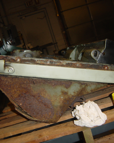 Land-Rover-Series-IIA-Day-14-Read-Diffs-Painted-029
