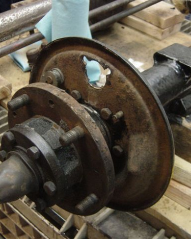 Land-Rover-Series-IIA-Day-15-Rear-Diff-Patched-6