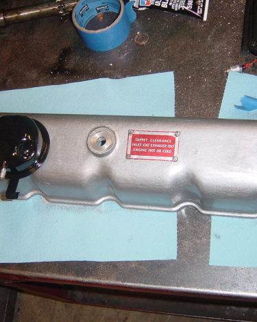 Landrover-Series-IIA-Day-17-Front-Diff-Wheel-Plate-More-Paint-006