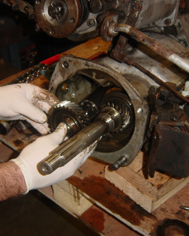 Land-Rover-Series-IIA-Day-18-Transmission-Misc-Cleanup-POR-007