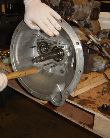Land-Rover-Series-IIA-Day-18-Transmission-Misc-Cleanup-POR-012