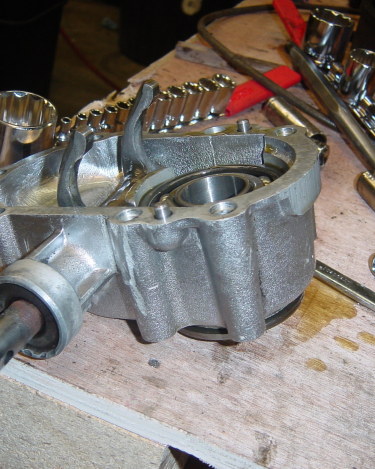 Land-Rover-Series-IIA-Day-18-Transmission-Misc-Cleanup-POR-016