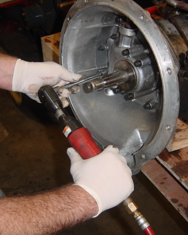 Land-Rover-Series-IIA-Day-18-Transmission-Misc-Cleanup-POR-019