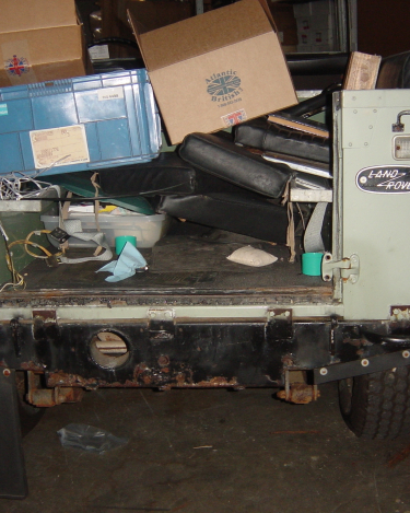 Land-Rover-Series-IIA-Day2-Chassis-arrival-003
