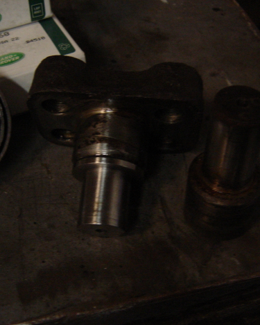 Land-Rover-Series-IIA-Day-20-Swivel-Mod-Dismantle-006