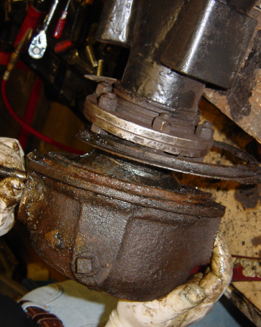 Land-Rover-Series-IIA-Day-20-Swivel-Mod-Dismantle-040
