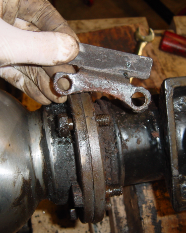 Land-Rover-Series-IIA-Day-20-Swivel-Mod-Dismantle-049