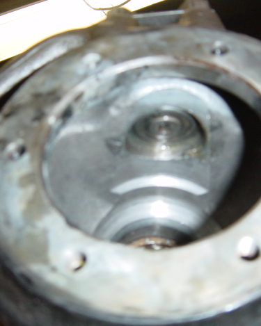 Land-Rover-Series-IIA-Day-22-Springs-on-Engine-In-021