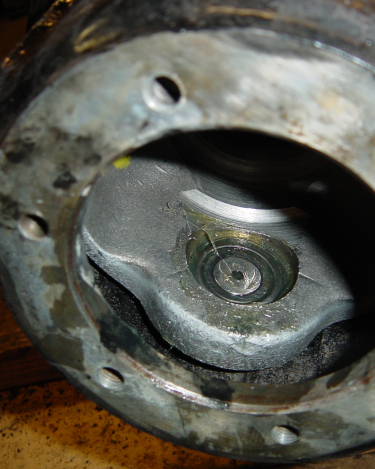 Land-Rover-Series-IIA-Day-22-Springs-on-Engine-In-024