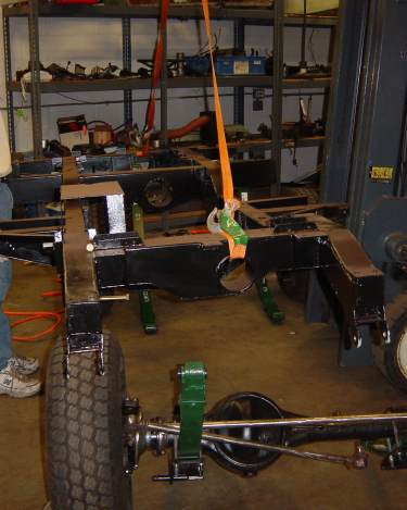 Land-Rover-Series-IIA-Day-22-Springs-on-Engine-In-045