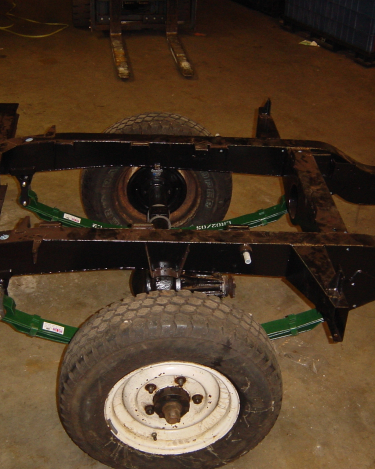 Land-Rover-Series-IIA-Day-22-Springs-on-Engine-In-050