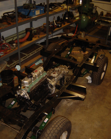 Land-Rover-Series-IIA-Day-22-Springs-on-Engine-In-058
