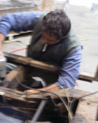 Land-Rover-Series-IIA-Day3-Read-Bed-Removal-21