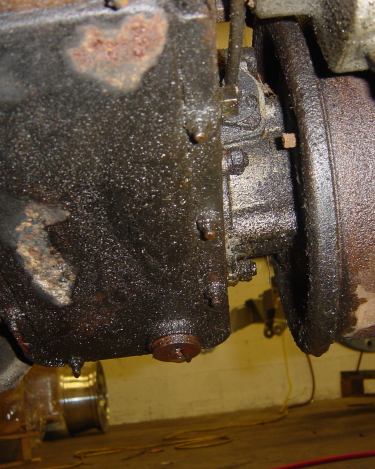 Land-Rover-Series-IIA-Day-4-DS-Wing-Removal-049