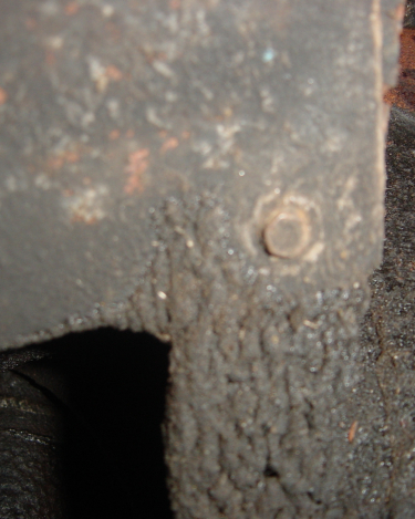 Land-Rover-Series-IIA-Day-4-DS-Wing-Removal-084