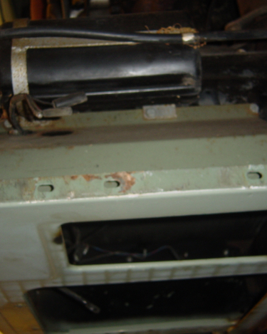 Land-Rover-Series-IIA-Day-4-DS-Wing-Removal-095