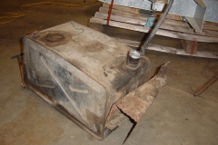 Land-Rover-Series-IIA-Day-4-DS-Wing-Removal-001