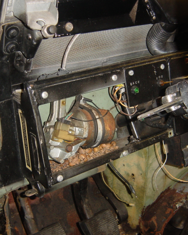 Land-Rover-Series-IIA-Day-5-PS-Wing-Removal-Heater-Steer-001