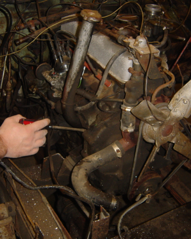 Land-Rover-Series-IIA-Day-5-PS-Wing-Removal-Heater-Steer-025