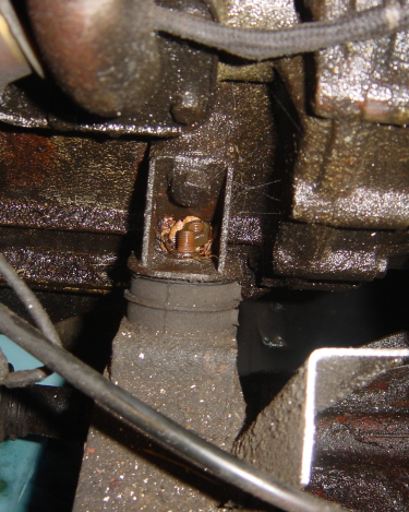 Land-Rover-Series-IIA-Day-5-PS-Wing-Removal-Heater-Steer-029