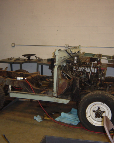 Land-Rover-Series-IIA-Day-5-PS-Wing-Removal-Heater-Steer-032