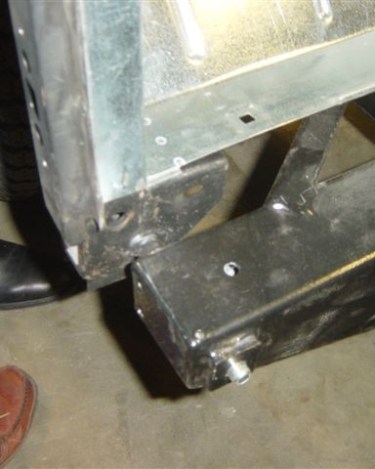 Land-Rover-Series-IIA-Day-52-Bulkhead-First-Look-11