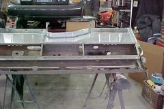 Land-Rover-Series-IIA-Day-52-Bulkhead-First-Look-1