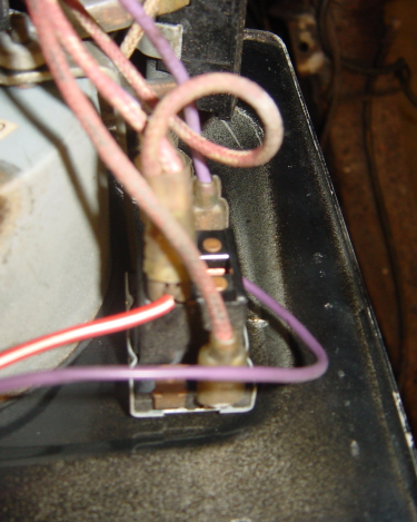 Land-Rover-Series-IIA-Day-6-Dash-wiring-Bulkhead-Removal-002