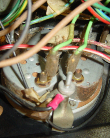 Land-Rover-Series-IIA-Day-6-Dash-wiring-Bulkhead-Removal-004