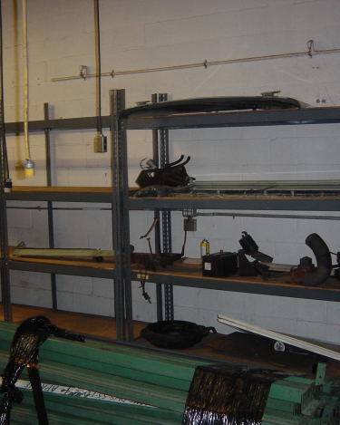 Land-Rover-Series-IIA-Day-7-Warehouse-Setup-010