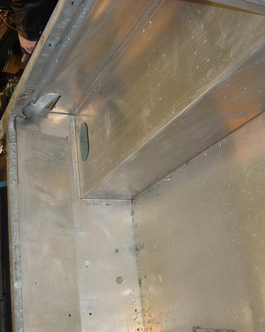 Land-Rover-Series-IIA-Day-70-Body-Work-Rebuild-18
