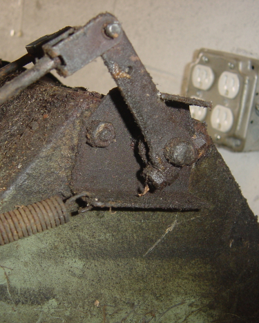 Land-Rover-Series-IIA-Day-8-Chassis-Powerwash-Bulkhead-Misc-012